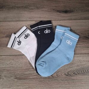 Alo Throwback socks 3 pairs brand new